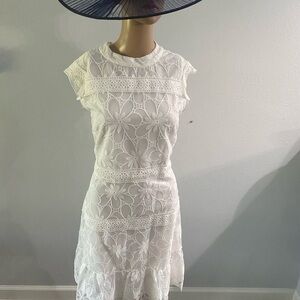 Julia Jordan White Floral Lace Mini Dress